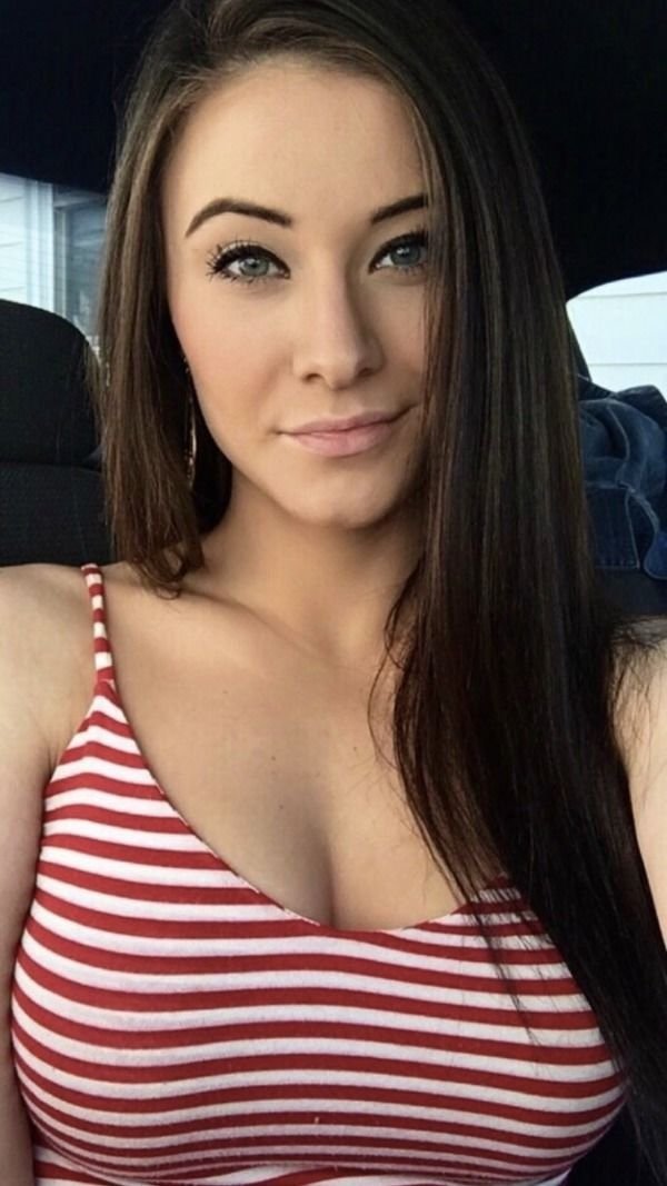 Women Selfie :Come to a complete stop before taking a Car Selfie (42 Photos) 12