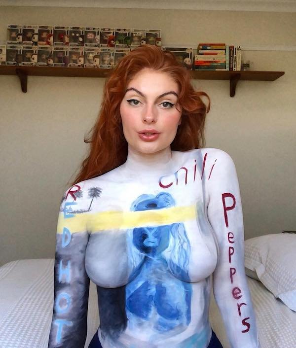 Why cosplay girls when you can just paint your body, like Ella Phyfer (34 Photos) 28