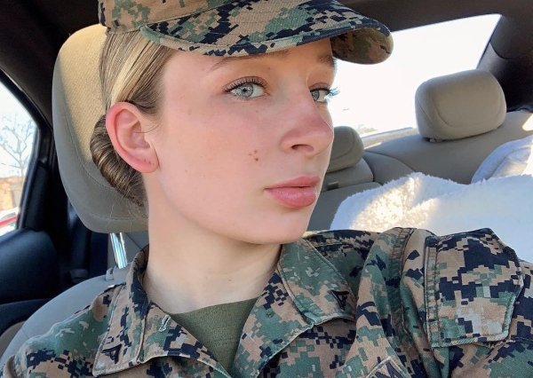 Sexy US Marine is killer hot…meet Christina Kelly (36 Photos in Instagram) 19
