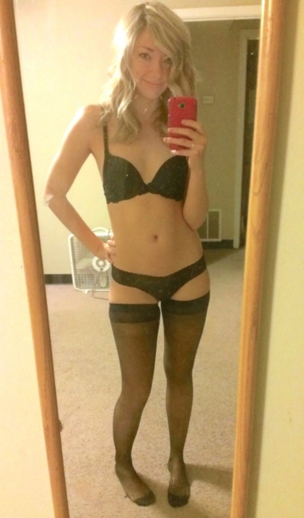 sexy women selfies in lingerie