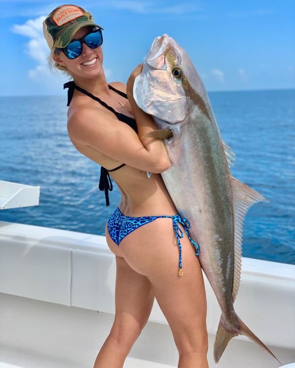 Vicky Stark is the catch of the year (32 Photos) .