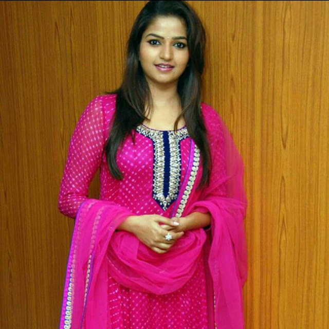 Tamil Actress Nithya Ram Latest Image Gallery 5