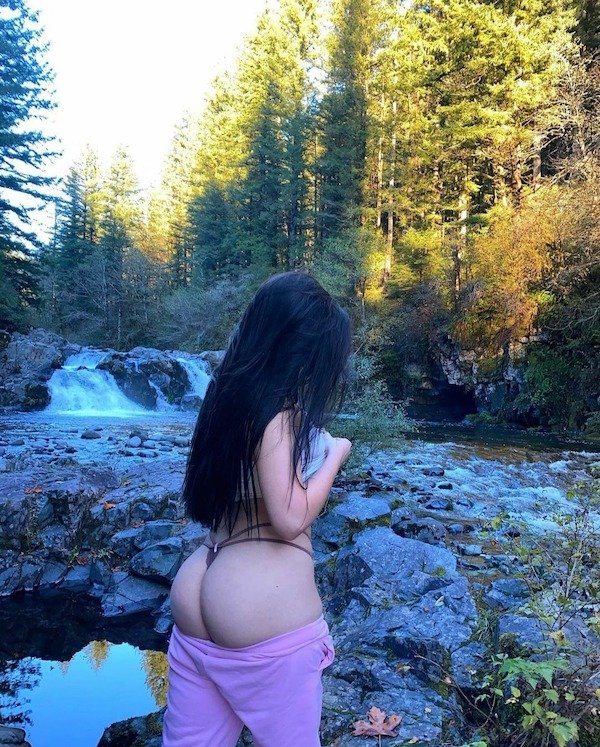 Beautiful Girls And Outdoors (43 pics)