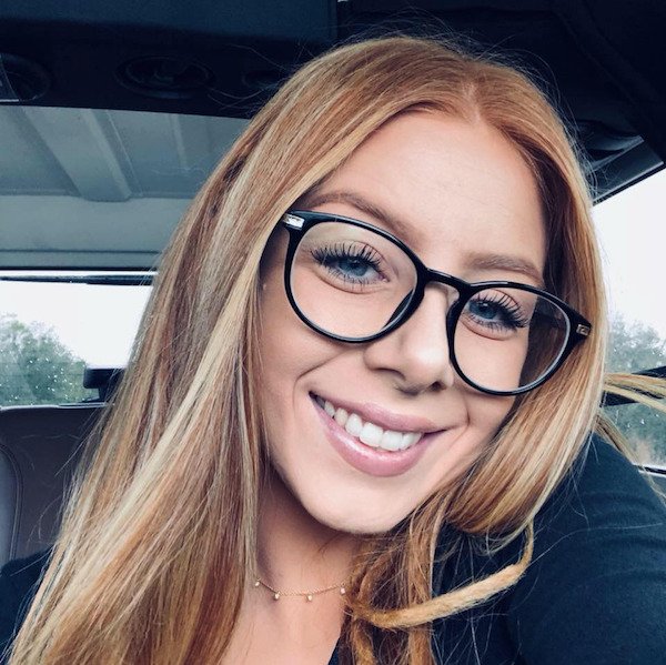 Beautiful and Gorgeous Girls Posting Sunglass Pictures on Instagram Glasses are a must this time of year (31 Photos) 7