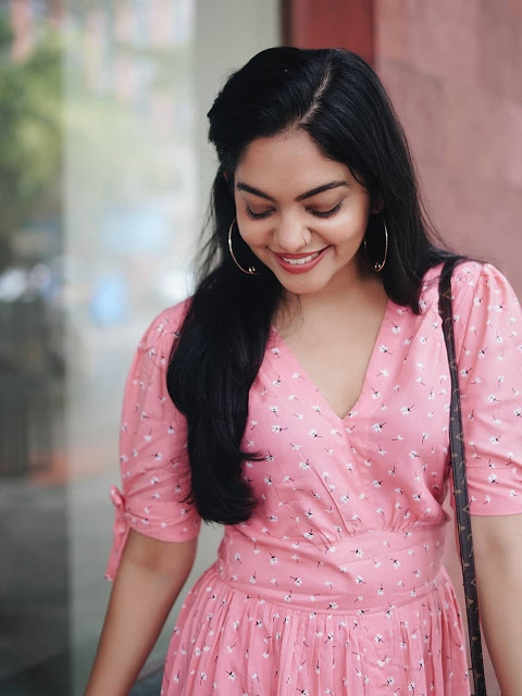 Actress Ahaana Krishna Latest Cute Pics in Pink Dress 3