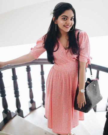 Actress Ahaana Krishna Latest Cute Pics in Pink Dress 5