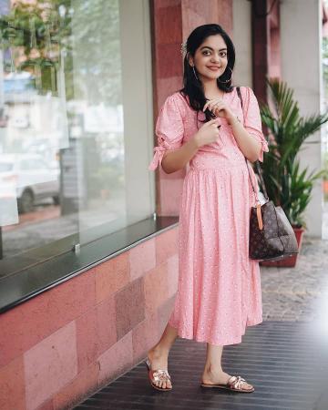Actress Ahaana Krishna Latest Cute Pics in Pink Dress 18