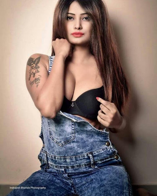 Model Twinkle Kapoor Latest Hot Photoshoot Pics 4