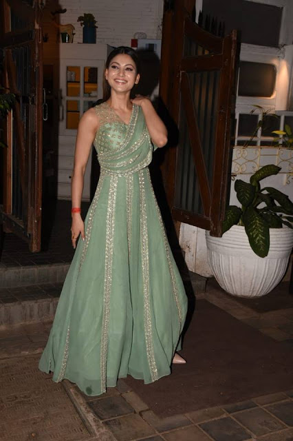 Bollywood Actress Urvashi Rautela Latest Beautiful Pics 4