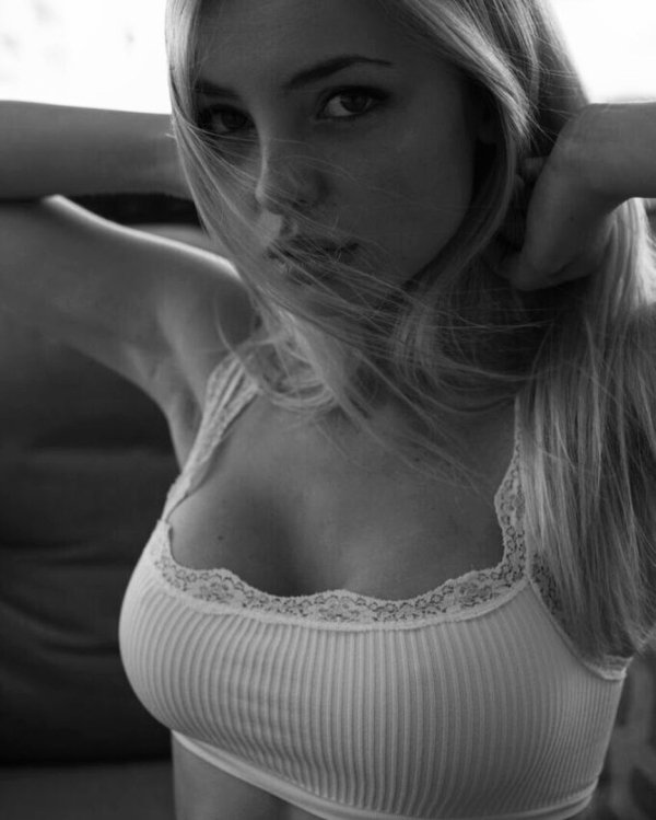 White t-shirt contest, who’s in? (40 Photos) 319