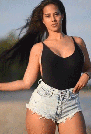 20+ GIFs Of Hot Girls That Will Blow Your Mind 37