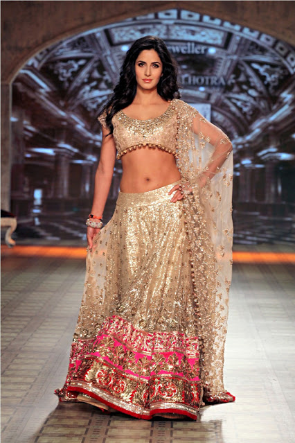 Bollywood Actress Katrina Kaif Latest Navel Pics 5