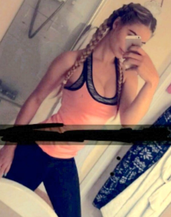 Late night sexy Mirror selfies on the wall…show us the best of ‘em all (100 Photos) 139
