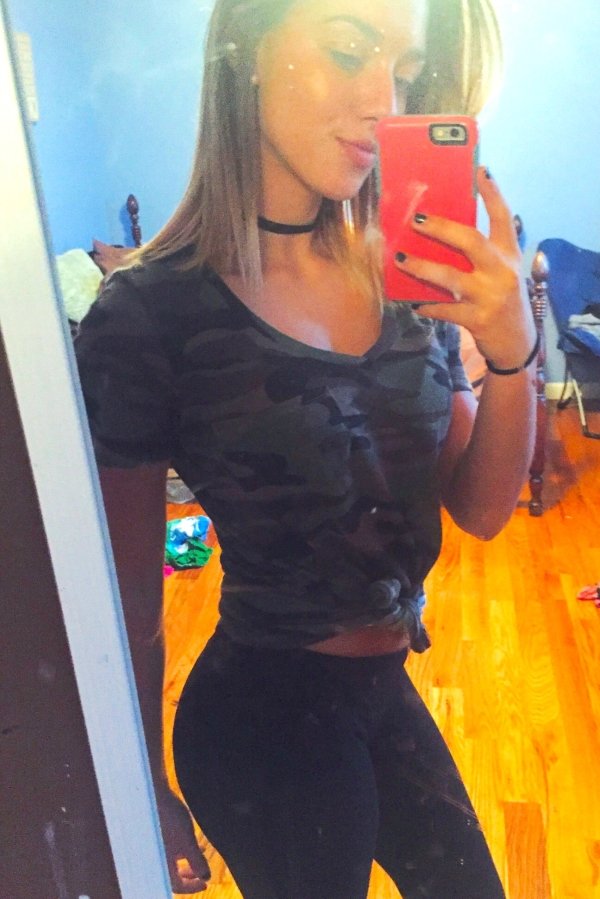 Late night sexy Mirror selfies on the wall…show us the best of ‘em all (100 Photos) 47