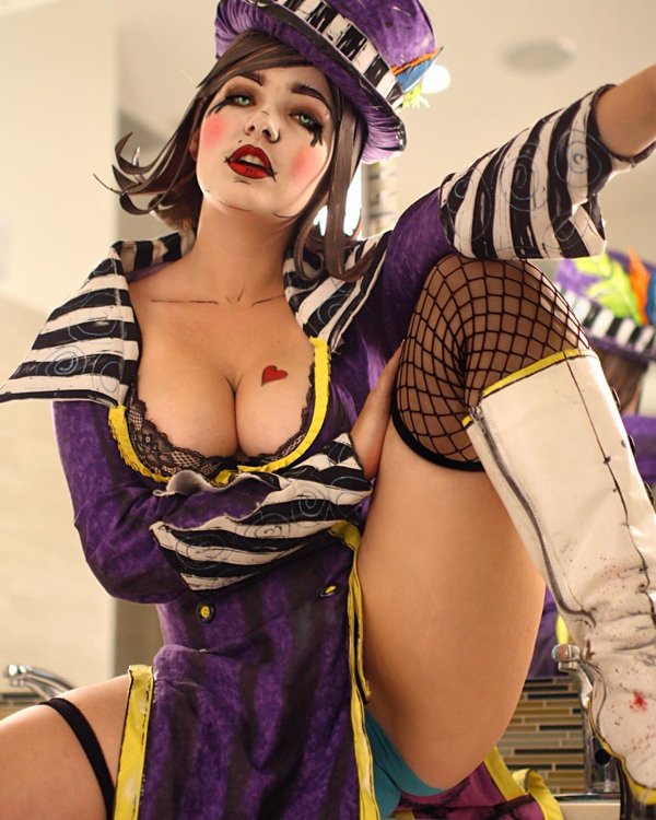 There’s a fine line between cute/sexy cosplay and Maggie nails it 100% true (26 Photos) 186