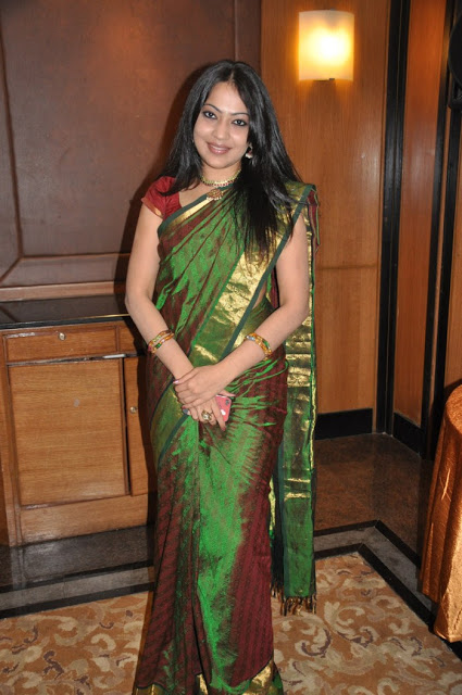 Tamil Actress Vijaya Latest Pics In Saree 30
