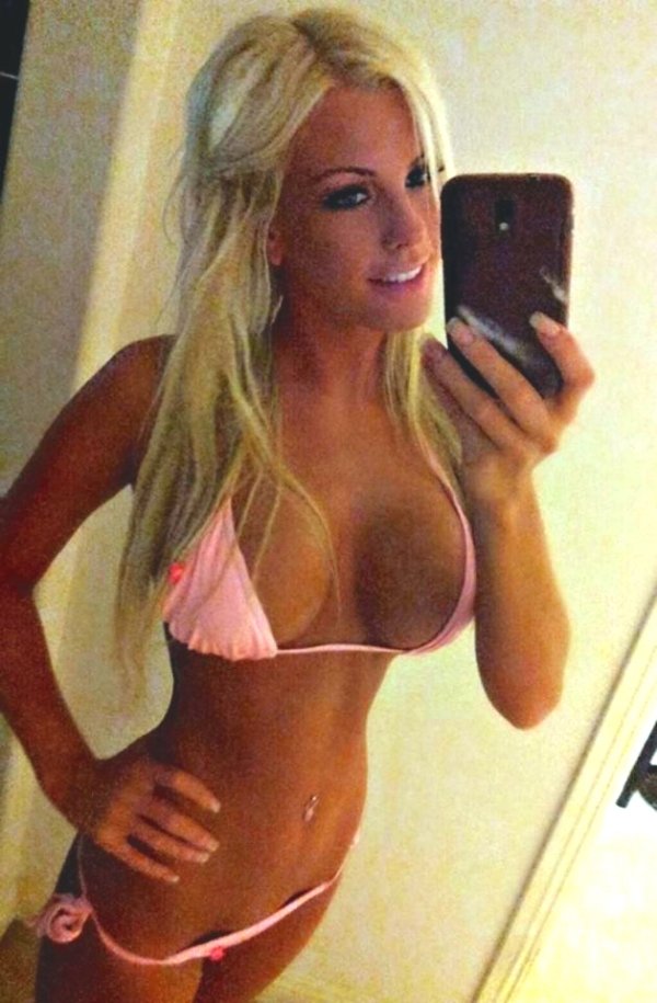Late night sexy Mirror selfies on the wall…show us the best of ‘em all (100 Photos) 167