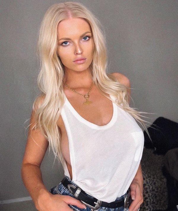 White t-shirt contest, who’s in? (40 Photos) 41