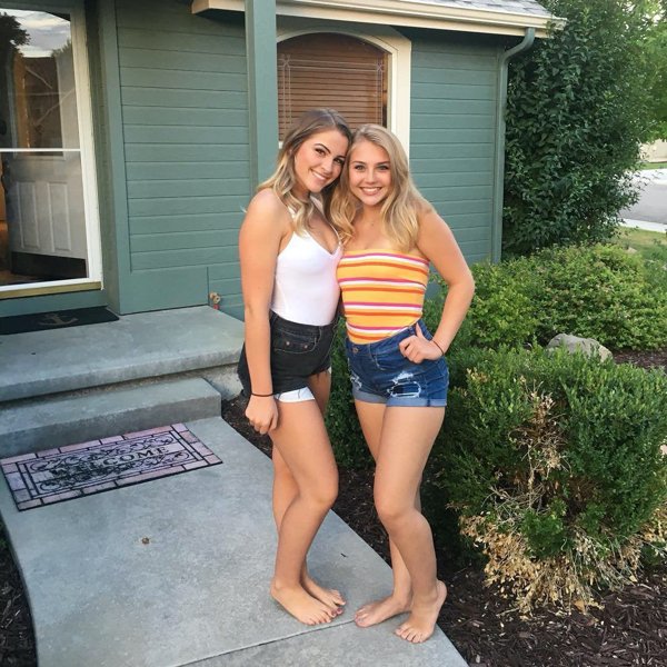We would gladly relocate to live next door to these girls (34 Photos) 71