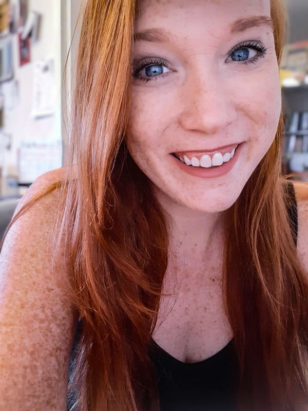 Beautiful blue eyed ginger with a sexy cherry on top. Redhead Sexy Hot Girl Photos Freckles Ginger Smile(43 Photos) 67