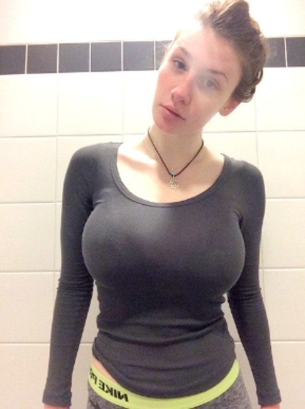Beautiful sexy ladies of the FLBP variety.FLBP is having a difficult time staying quarantined these days (61 Photos) 101