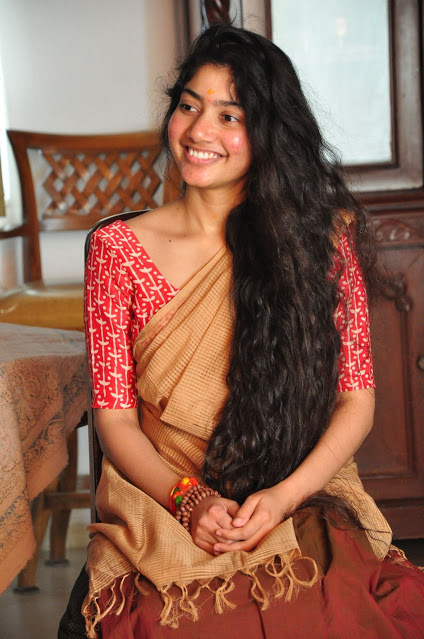 Actress Sai Pallavi Latest Cute Smiling Pics At Event 4
