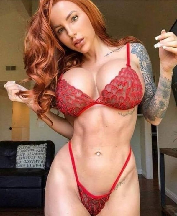 The Hottest Tattooed Girls On The Net 14