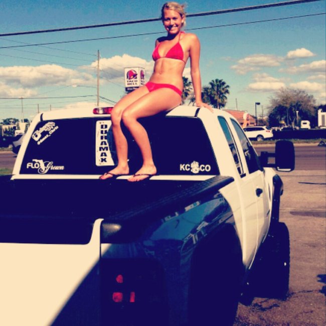 Dirty hot Jeep chicks are back (98 Photos) 276