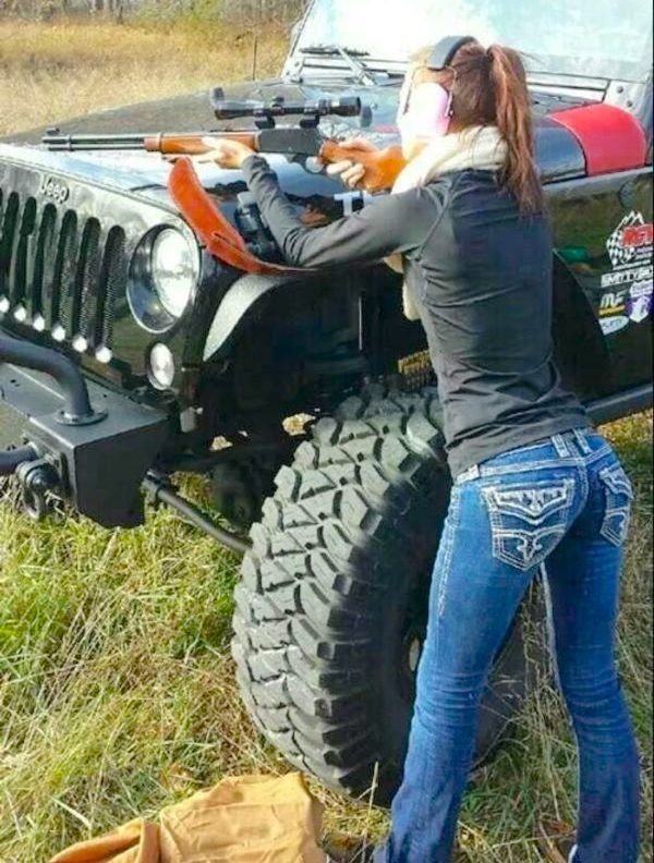 Jeeps Sexy Hot Country Girls Photos Out Doors Chicks Off Road Pictures (69 Photos JEEP chicks ) 597