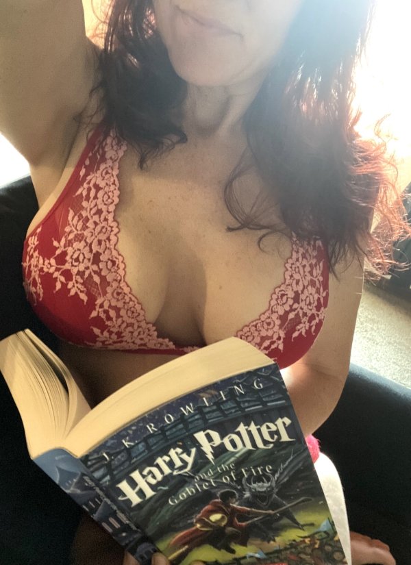 Beautiful sexy ladies of the FLBP variety.FLBP is having a difficult time staying quarantined these days (61 Photos) 58