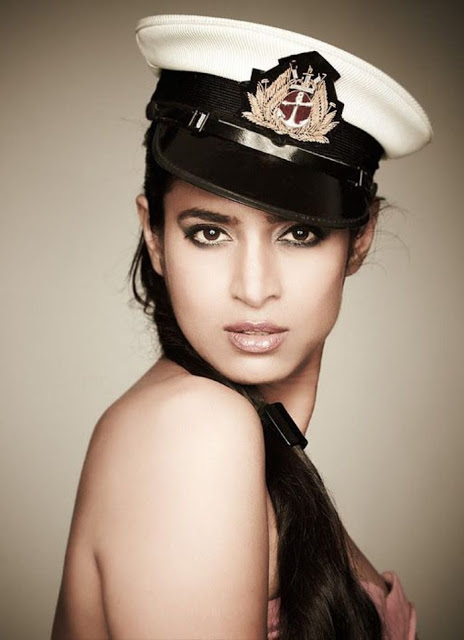 Tamil Actress Kasthuri Latest Hot Pics 3
