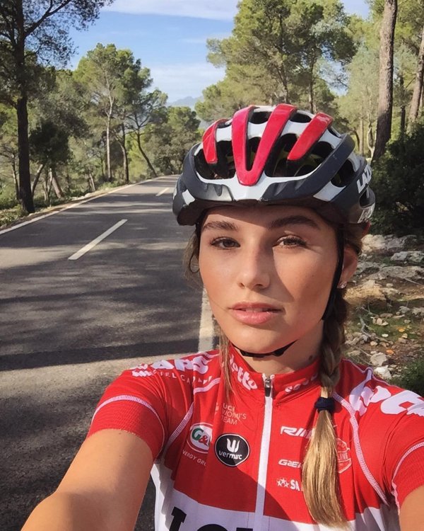 Sporty Girlsin Instagram: Pro cyclist Puck Moonen is riding her way into our hearts, sport legend (52 Photos) 60
