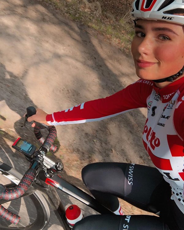 Sporty Girlsin Instagram: Pro cyclist Puck Moonen is riding her way into our hearts, sport legend (52 Photos) 79