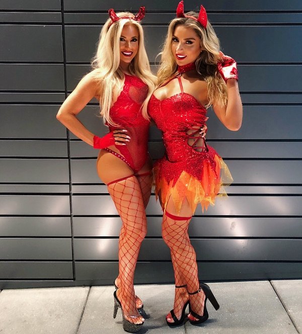 Sexy Playboy Bunny Costumes. Sexy costumes are one of the reasons we love Halloween (67 Photos) 215