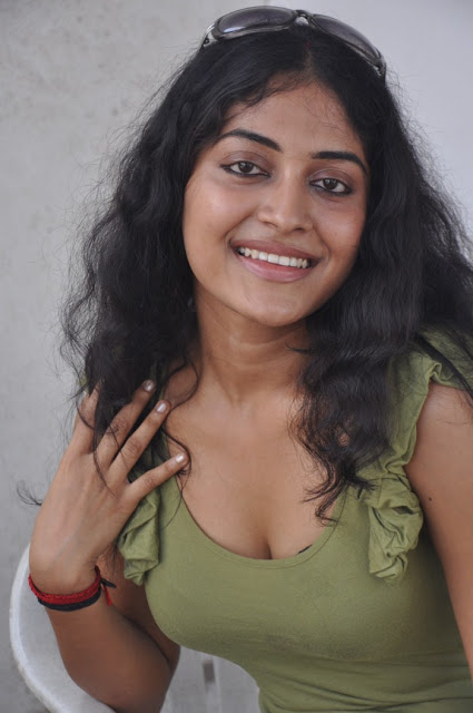 Tamil Actress Mohana Hot Looking Stills in Tamil Movie Launch 15