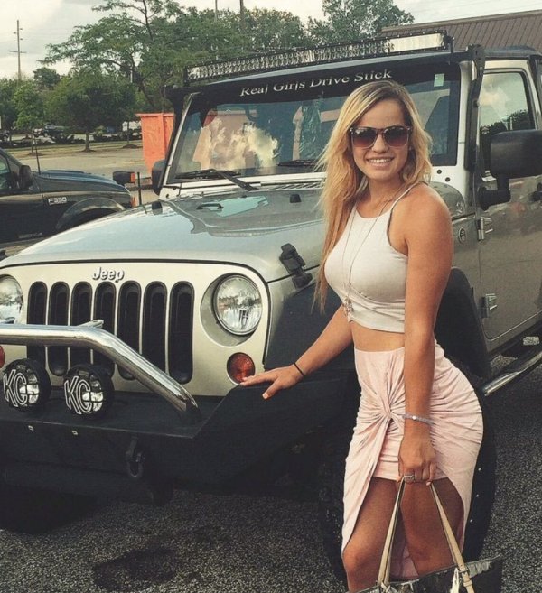 Dirty hot Jeep chicks are back (98 Photos) 420