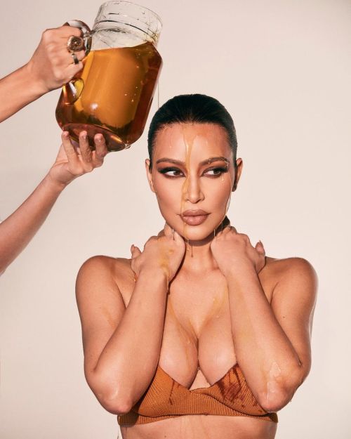 Kim Kardashian 2021 54