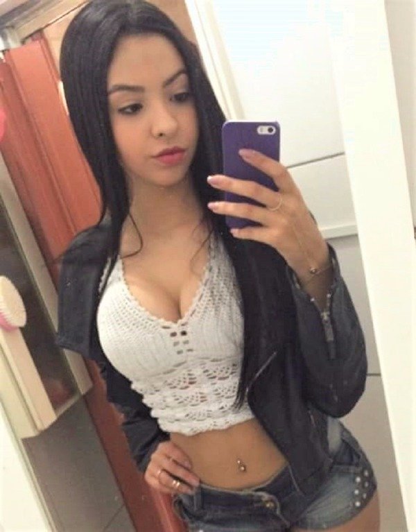 The Latinas women are here to sweep you off your feet (69 Photos) 48