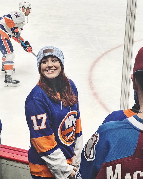These puck bunnies are ready for Round 2 of the Stanley Cup Playoffs (28 Photos) 42