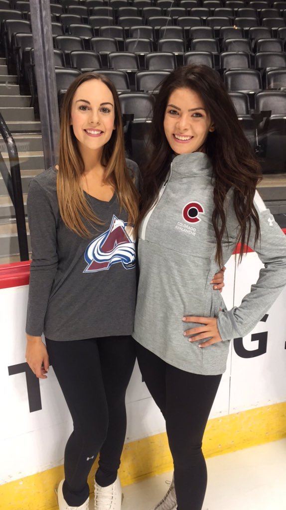 These puck bunnies are ready for Round 2 of the Stanley Cup Playoffs (28 Photos) 17