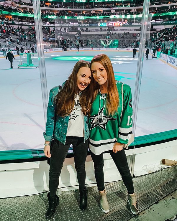 These puck bunnies are ready for Round 2 of the Stanley Cup Playoffs (28 Photos) 5