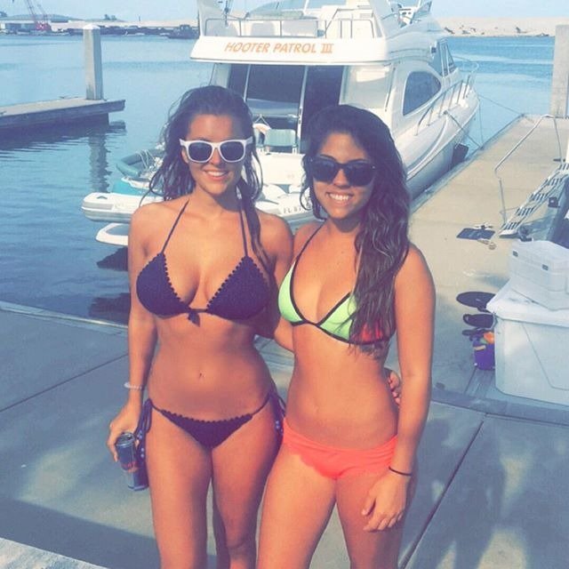 Don’t get caught short handed, bring your wingman (62 Photos) 575