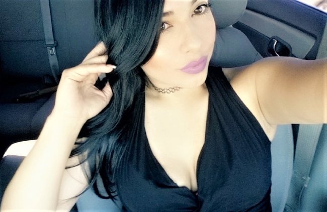The Latinas women are here to sweep you off your feet (69 Photos) 69