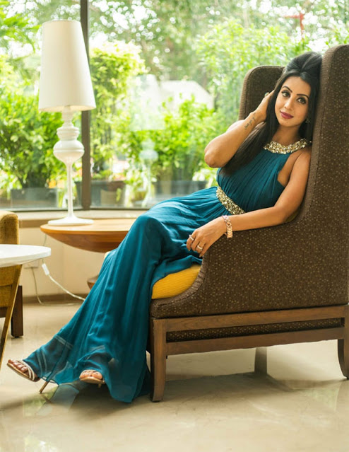 Actress Sanjjanaa Galrani Latest Photo Shoot Pics 5