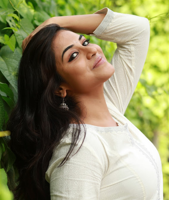 Tamil Actress Indhuja Ravichandran Latest Cute Pics 5