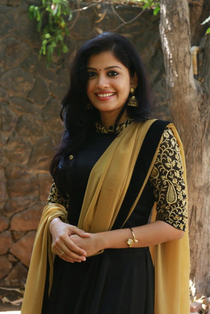 Tamil Actress Sshivada Latest Cute Image Gallery 4