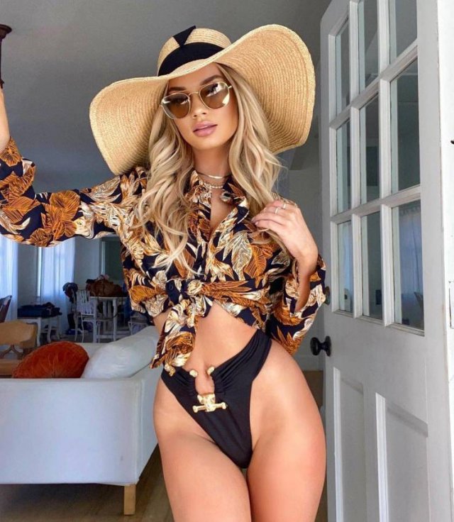 Insta Model Dropped Out Of College And Became A Millionaire 5
