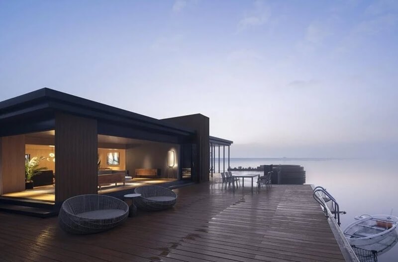 Chinese Entrepreneur builds dream villa in the middle of the ocean 11
