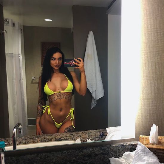 INSTA BABE OF THE DAY – 19
