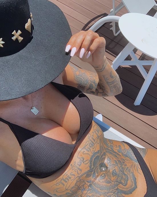 INSTA BABE OF THE DAY – @BRAADY 16